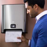 Tork Matic® dispenser for paper towels in a roll - with Intuition™ sensor (2)
